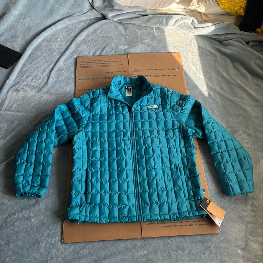 The North Face Men's Teal Puffer Jacket - Picture 4 of 11